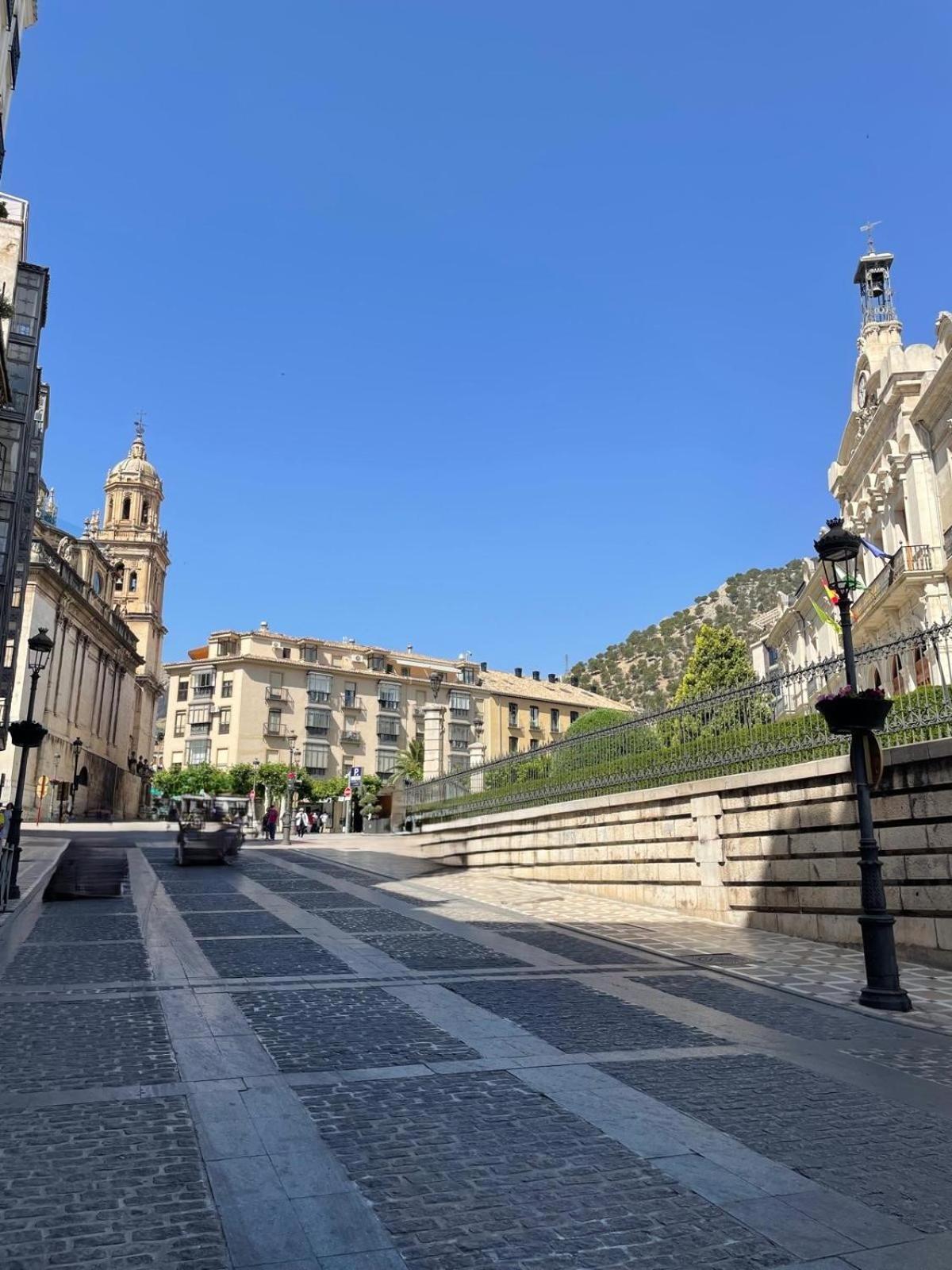 Alojamiento Comercio. Jaén Extérieur photo